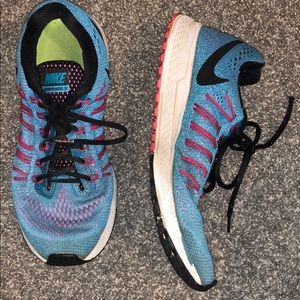 NIKE WOMEN’S AIR ZOOM PEGASUS 32- BLUE